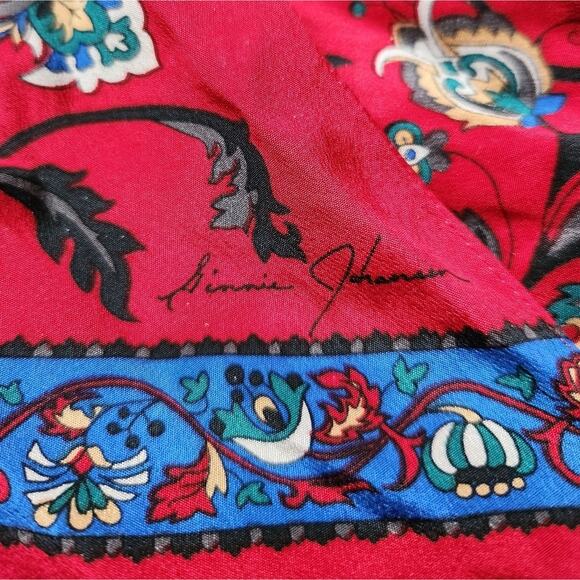 Vintage Ginnie Johansen 100% Silk Scarf 1985 - Picture 3 of 3